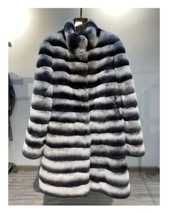 2026 New Fashion Style Design Winter Warm Breathable Women Real Rabbit Fur Coat